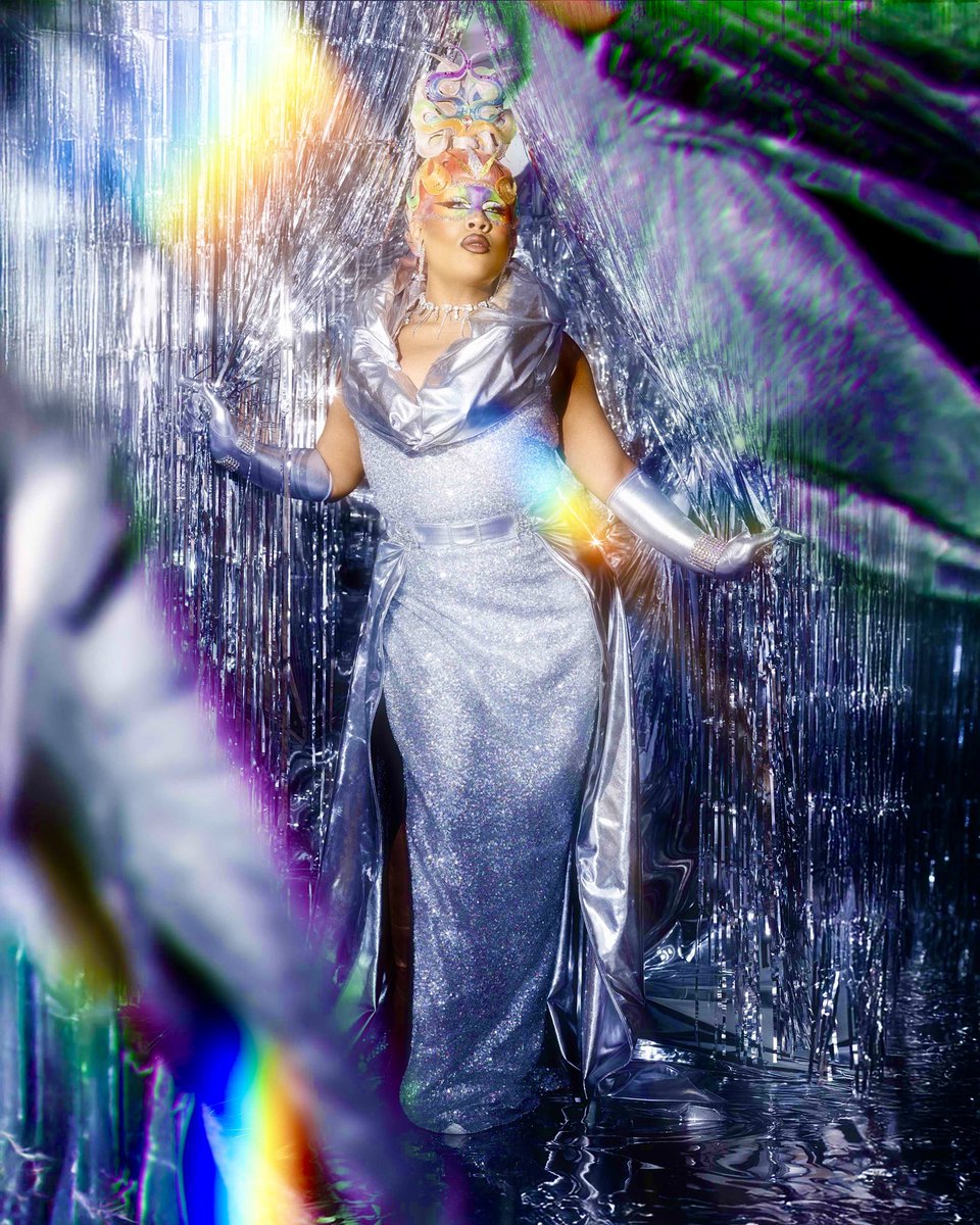 FINALE ELEGANZA EXTRAVAGANZA ✨
👗; @kleinproduction_
💇🏼‍♀️; @<a href="/TheIvoryGlaze/">Ivory Glaze</a> 
📸; <a href="/lozich/">Bruno Lozich</a>