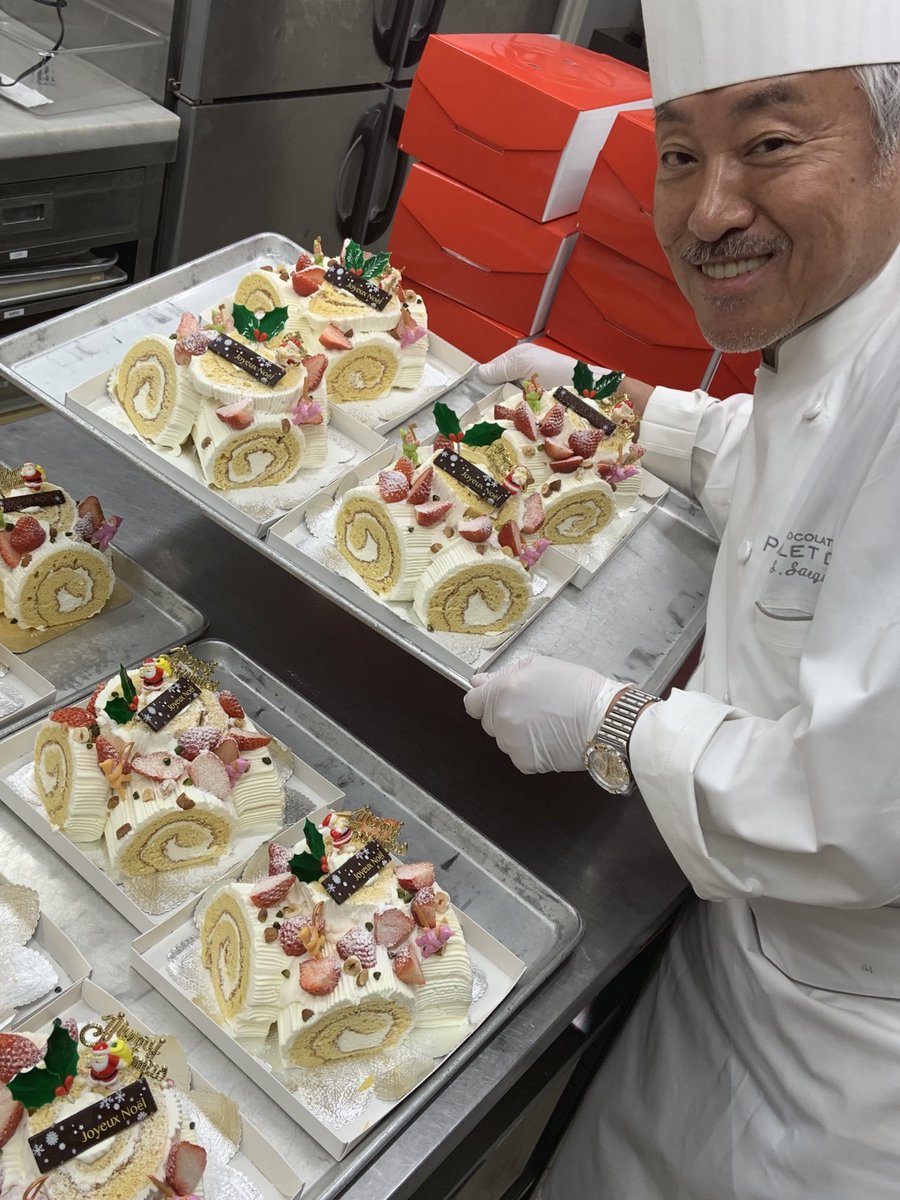 毎年施設の子供たちにケーキを届けて33年になりました。今はケーキ屋さんではない為に生地焼きから仕上げています。
様々な事情で施設に暮らす子供達に菓子屋が出来る事を考えて始めた事ですが、感情的にならずにお菓子を作る人のあたりまえの仕事として次の世代にも続けてもらいたいと思います。