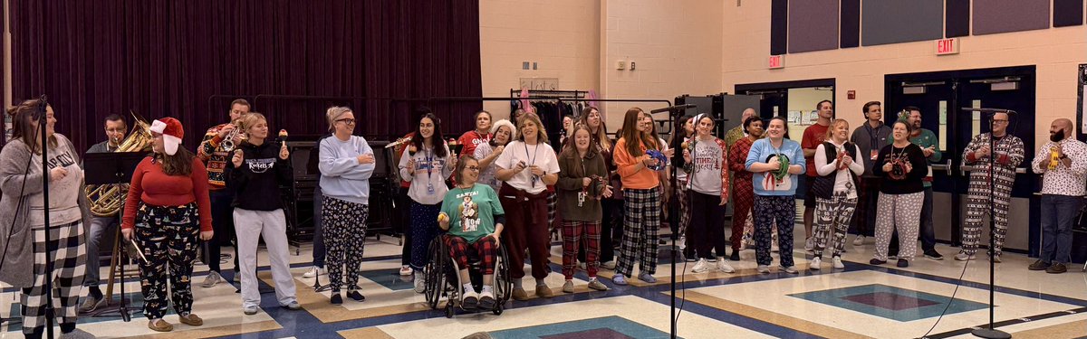 Holt Crossing IS tweet media