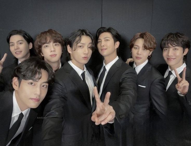 lvsyoonpj's tweet photo. NO PASEN SIN COMENTAR EL LINK DE LA CANCIÓN QUE SON 👇🏻 https://t.co/nuvtSOYDfv