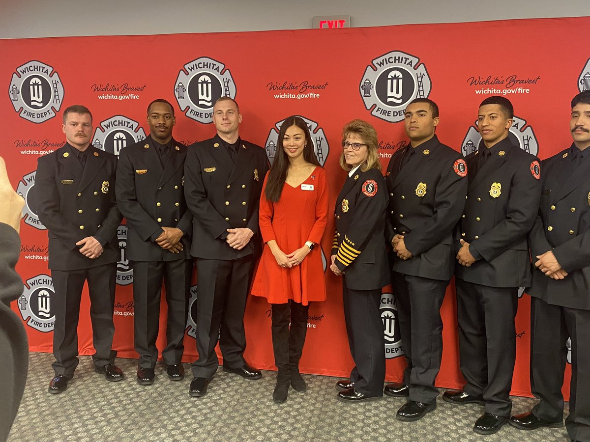 TavorHunter's tweet photo. I’m just so blessed to be able to say I accomplished my dream job at the age of 20 I can’t be more excited for what’s to come in this amazing career #WFD https://t.co/l8hV4nNYjI