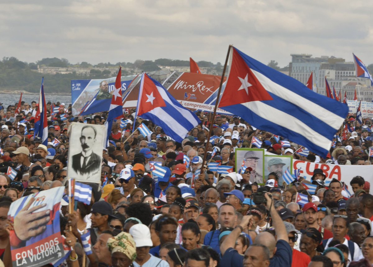 AsambleaCuba's tweet photo. En Fotos📷 | Marcha del pueblo combatiente este 20 de diciembre 

#PoderPopular
#MarchoXCuba🇨🇺 https://t.co/s9f7S6Kzp8