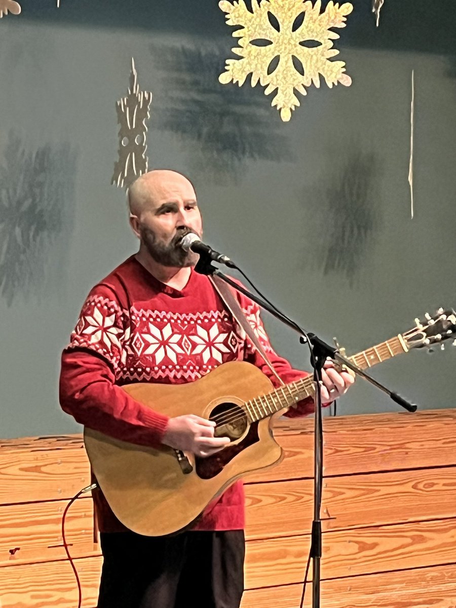 Aaron Karpinka (@aaronkarpinka) on Twitter photo Thank you Sherbrooke Community Centre for having me play two times this week for some holiday get togethers! I love and appreciate you! Seasons greetings from your pal AK❤️🎸 Thank you Sherbrooke Community Centre for having me play two times this week for some holiday get togethers! I love and appreciate you! Seasons greetings from your pal AK❤️🎸