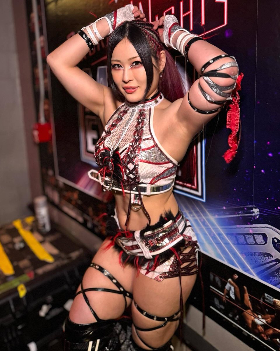 • Genius of the SKY. !!!| NOT @Iyo_SkyWWE (@ahighflyqueen) on Twitter photo 