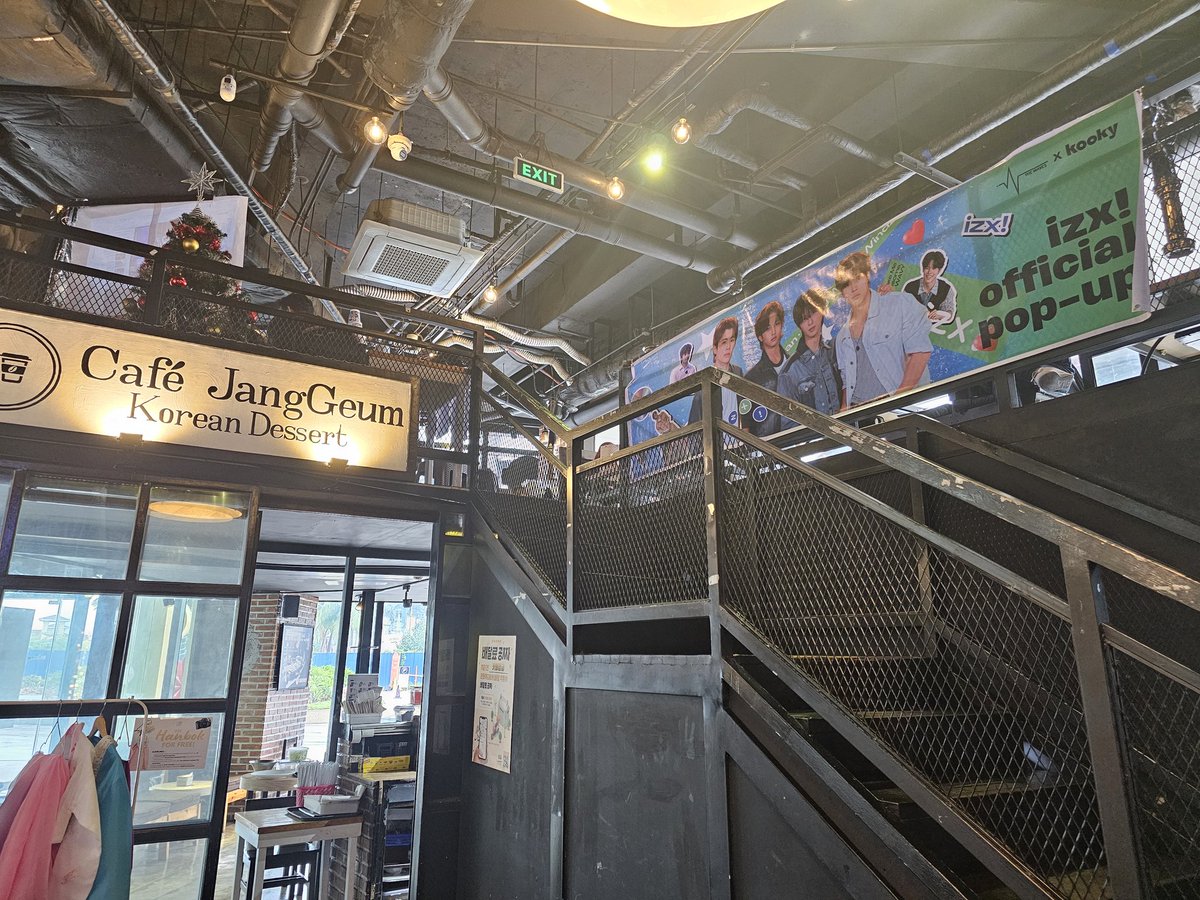 MarcusGlobal_'s tweet photo. We're all set for today's pop-up event, and registration is now ongoing here at Janggeum Kitchen! Come and join us, and let's have a blast today!
#izxPopUp_KookyEventinPH #izx #아이즈엑스 #YUHAN #유한 #왕왕 #WANGWANG #윈즈 #WINDZ #MAX #막스 #HORI7ON #호라이즌 #MARCUS #마커스 #MINCHEON #PRINCE #GHOST9 #RICKY #PICKUS @izx_official