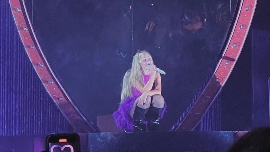 iComplexRP's tweet image. 𝗖𝗼𝗺𝗽𝗹𝗲𝘅 ᴿᴾ • #ComplexMusicRP
𝗠͟𝘂͟𝘀͟𝗶͟𝗰͟ • Style • Pop Culture • More

      ﹝  🗞️  ﹞ —— 𝗡𝗲𝘄𝘀: More of 𝗡𝘆𝗿𝗮 𝗦𝗲𝘃𝗮𝘀𝘁𝘆𝗮𝗻 (@luxenscripts) on stage tonight at The Roadrunner in Boston. © #ComplexRP