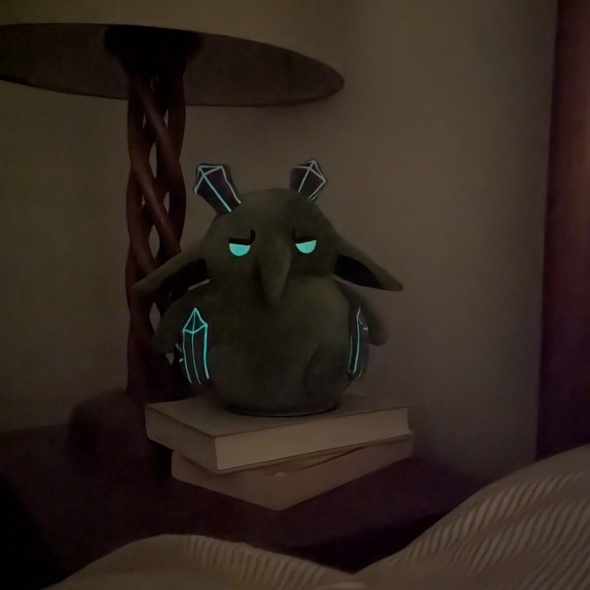 ONLY 11 MORE TO GO until the Super Sapper plush is funded!!! We recommend putting him on your night stand directly under your lamp so he stares at you while you sleep 😌
Who will be the 200th to get us across the line???
makeship.com/products/pegli…