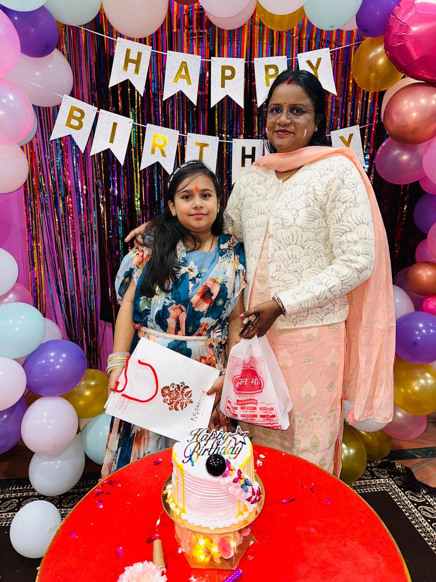 छोटे भाई <a href="/KishanGuptaJmm/">Kishan Gupta</a> जी के सुपुत्री संतोषी गुप्ता (खुशी) के जन्मदिन पर आयोजित कार्यक्रम में धर्मपत्नी रनिता के संग शामिल होकर शुभकामनाएं और आशीर्वाद दिया।

ईश्वर सदा आपके जीवन में सुख शांति और समृद्धि दे.
#HappyBirthdayBeta 🥰🥰