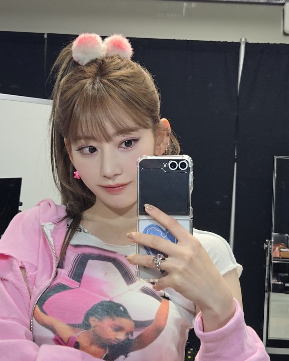 사쿠라🌸] 🎀🍑 #SAKURA #宮脇咲良 #ックラ #LE_SSERAFIM #르세라핌