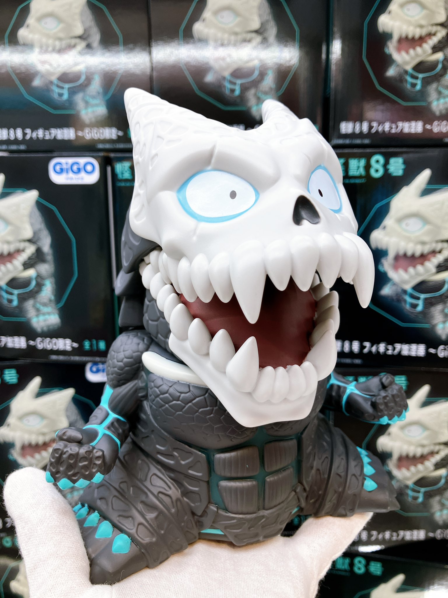 怪獣8号 フィギュア＆加湿器等 豪華9点セット GiGO限定品 怪獣8号 フィギュア加湿器 ～GiGO限定～｜プライズフィギュア情報