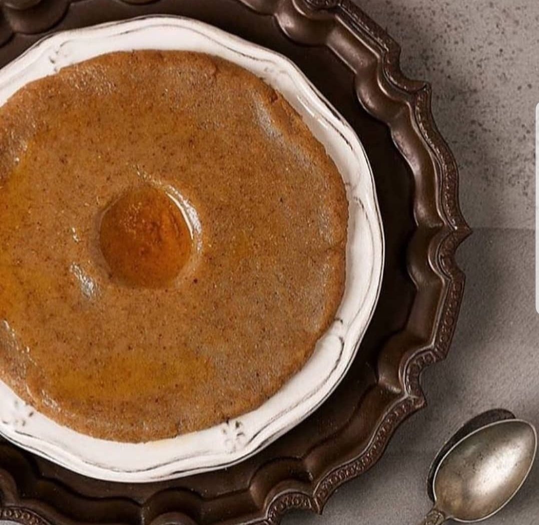 #وش_ينقص_البرد

وانا اختكم عصيدة تمر مع سمنة وفلفل ودلة كرك خاثرة من اللي يحبها قلبكم وشبة نار تدفي ضلوع البردان ووجه حسن😁الأخيرة قاصدتها عاد🏃🏽‍♀️