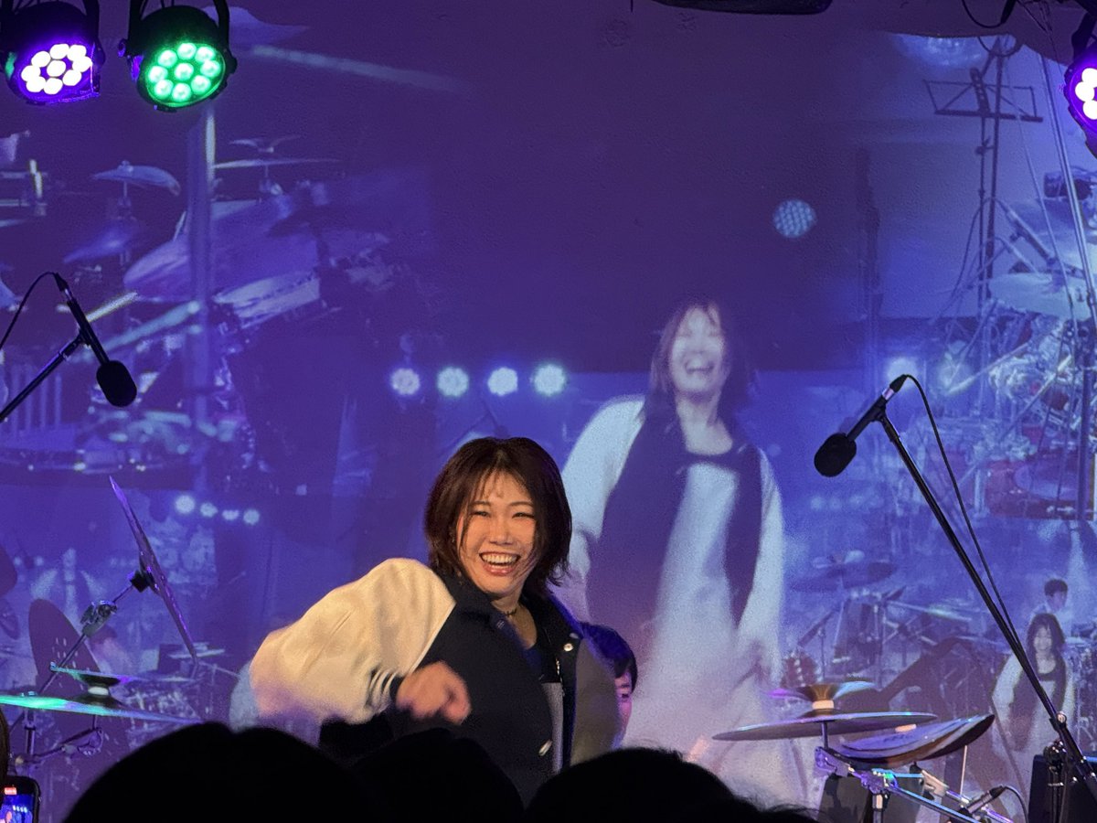 ay12usj_others's tweet photo. 12/20(金)D with D#8
Ayakiさん
Hiromiさん
Saoriさん
#DwithD https://t.co/z5aCVdbUxI