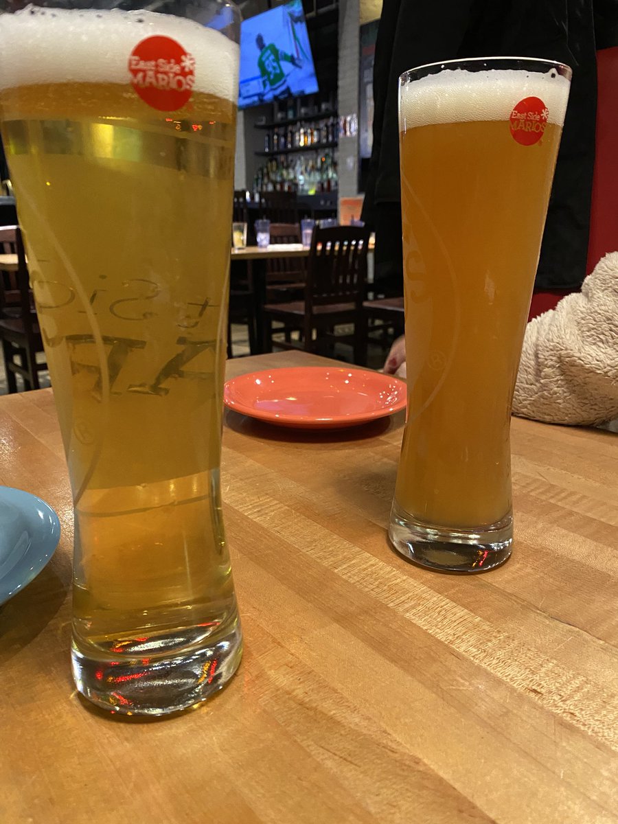 Justin87925317's tweet photo. Oh my goodness it’s time boom boom boom the beer clock has struck🍻🍻. Cheers to a great safe weekend everyone.🥰#beerclock https://t.co/rdXufYGCve