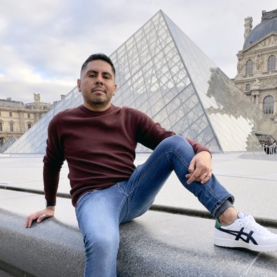 jry_trb's tweet photo. Lights Camera Action #NuevaFotoDePerfil https://t.co/X6eXbReQdt