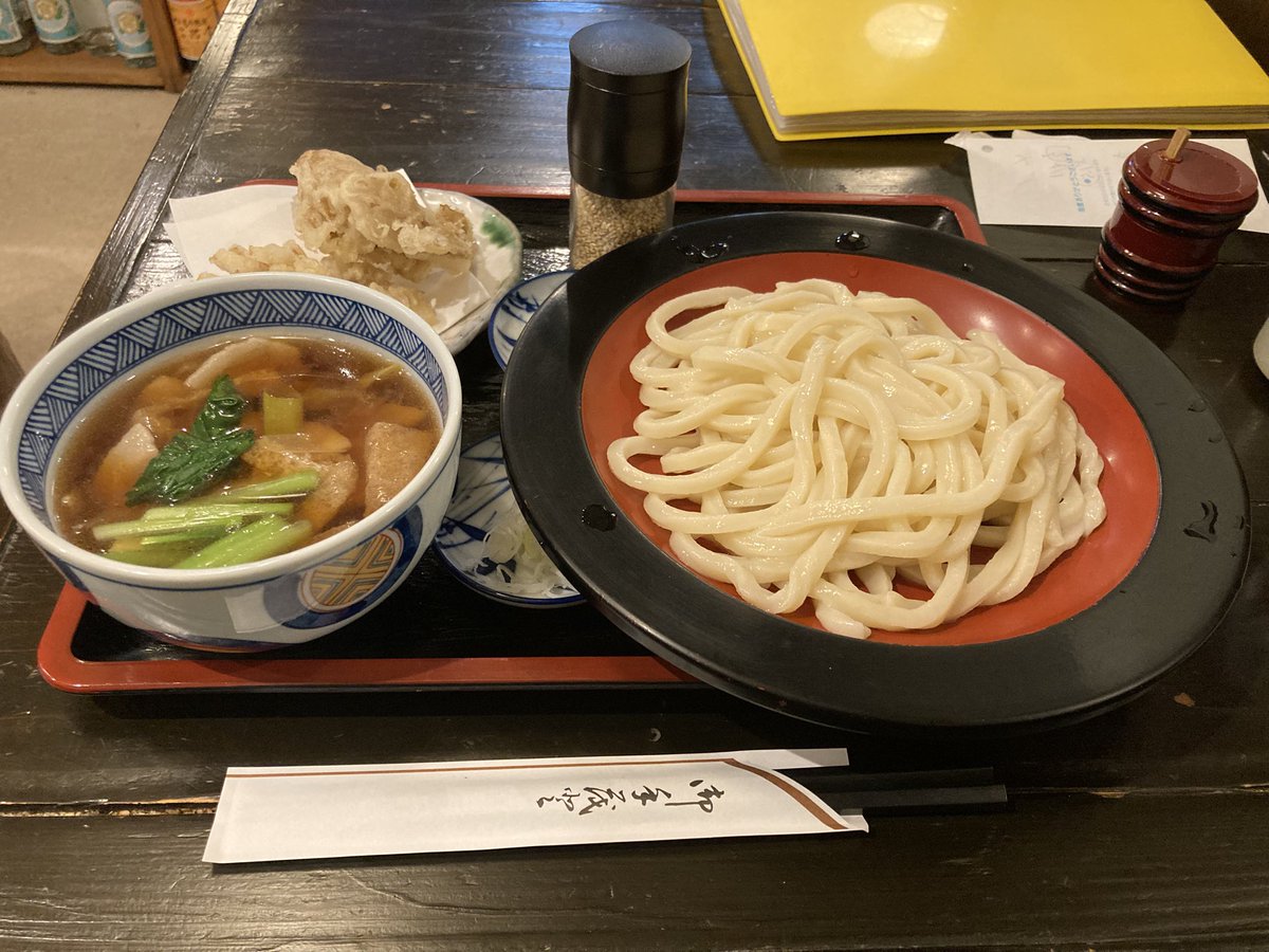 sureggataro's tweet photo. 今日のランチは武蔵野うどん

#武蔵野うどん https://t.co/9oemLx3EFm
