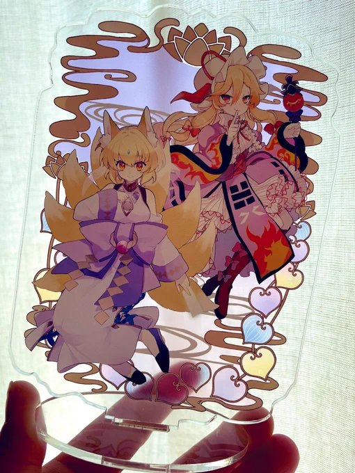 藍しゃまと紫のアクスタです!!結構背景凝ったり、透かし細かく入れてみたり手間をかけてみました!飾った時の見栄えよくできたので結構気に入ってます〜気になった方はぜひ冬コミでー! 