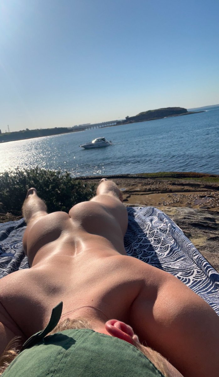 beachboyy3's tweet photo. Sunning the perineum @BeachBoners @ObeliskBeachSyd @beachesandbones #nudebeach #sydneygay #beachboner #bubblebutt @Aussiemenexhib1 https://t.co/EfZheNiRBG