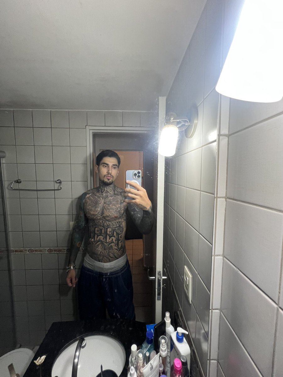 mil anos q posto nada aqui