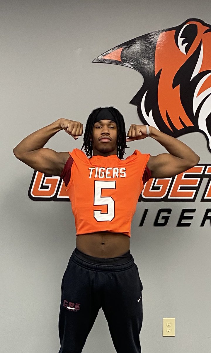 DJ Johnson (@detrelljohnson1) on Twitter photo After a great call with Coach Dam, I’m blessed to receive and offer from Georgetown College <a href="/Jhawks9/">Jonathan Hawks</a> <a href="/CoachDuncan39/">Coach Duncan</a> <a href="/CoachDamGC/">Coach Damschroder</a> <a href="/Gtown_Football/">Georgetown College Football</a> After a great call with Coach Dam, I’m blessed to receive and offer from Georgetown College <a href="/Jhawks9/">Jonathan Hawks</a> <a href="/CoachDuncan39/">Coach Duncan</a> <a href="/CoachDamGC/">Coach Damschroder</a> <a href="/Gtown_Football/">Georgetown College Football</a>