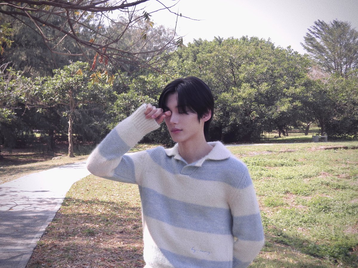 EVNNE_official's tweet photo. 12월에 봄날씨✨ 타이난 너무 따뜻한데요?

#EVNNE #이븐
#박한빈 #PARKHANBIN https://t.co/x5USbVbQE0