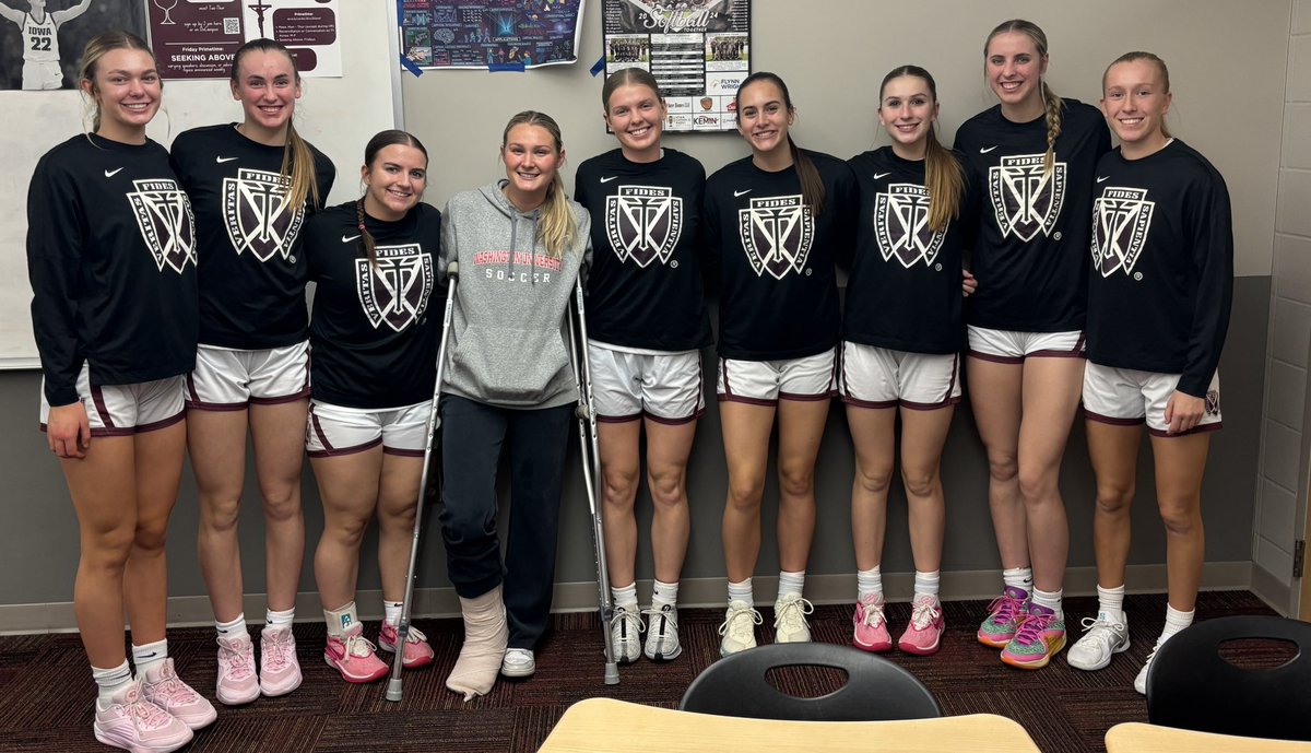 dchsgbb's tweet photo. A big thank you to national champion Julia Moore for coming straight from ankle surgery to talk to our team before the game tonight! We always love having alumni visit! #OnceAMaroonAlwaysAMaroon https://t.co/GAuP5XnwsI