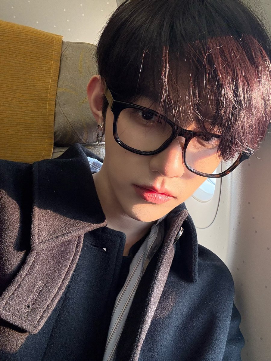 haotexts's tweet photo. 241221 🎻💬

“i'm back”
- 📸 https://t.co/H94Fy9uIW6