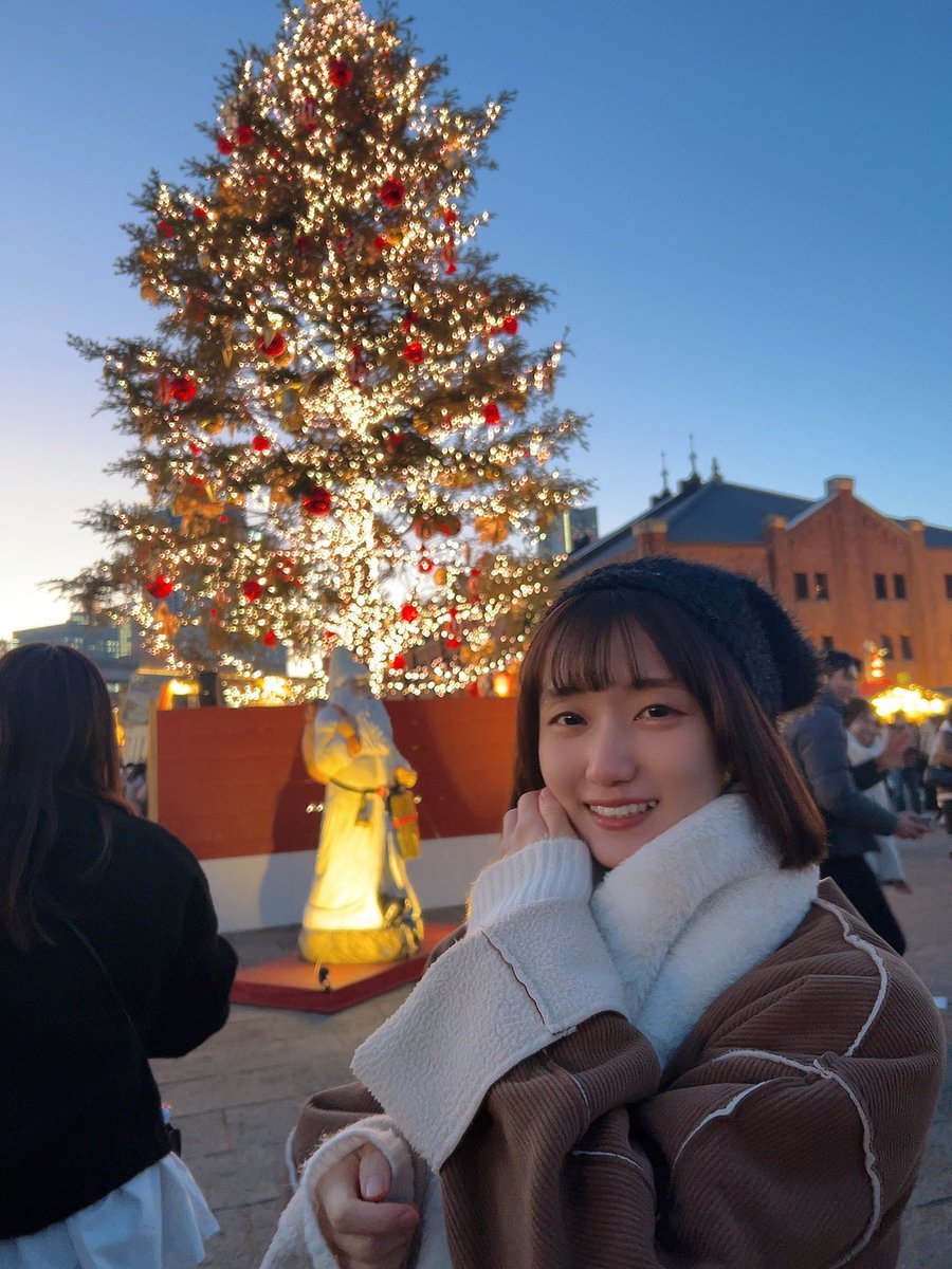 中華街とクリスマスマーケット行ってきました🎅🏻🍒
楽しかった美味しかった可愛かった〜.*･ﾟ

#一重女子 #ボブ