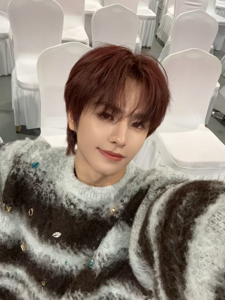 ✌️🥤🎤🤳 💛💛💛

#LEV #레비 #レビ
#Wangzihao #왕즈하오 #王子浩 #ズハオ