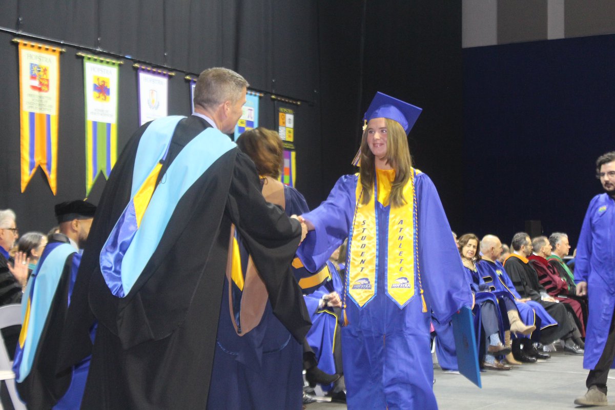 HofstraWSOC's tweet photo. Proud of Matilda Liljefors for earning her degree today!
#PrideOfLI #HofGrad https://t.co/4dmqstbGia