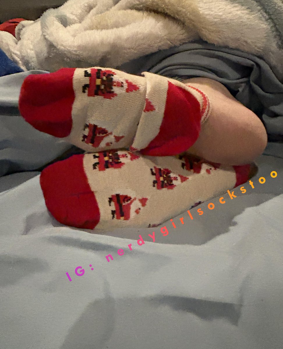 NerdyGirlSocks's tweet photo. Day 7 of #12DaysofSockmas! I feel poopy because of the weather so for this set the pics were taken while I was resting in bed with a bad headache. Hopefully you guys still like them! I promise the rest of the 12 Days will be much better! 1/2 https://t.co/3vNSowx7h7