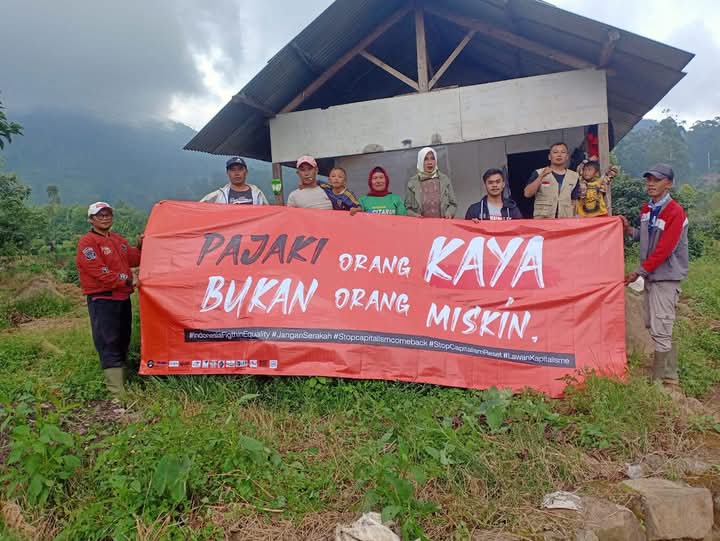 aperlindungan's tweet photo. Tiga ribu persen naik untuk konglomerat. https://t.co/Ihavcnr37H