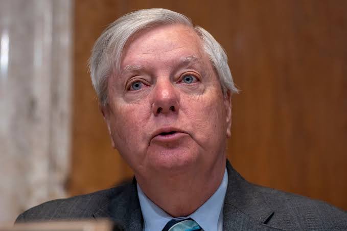 nicksortor's tweet image. 🚨 JUST IN: Lindsey Graham has been selected to be the next Senate Budget Committee Chair

No freaking way.

Who decided it was a good idea to give the biggest Warhawk RINO in the Senate ANY say in the budgetary process?

He’s going to end up trying to force us to spend money on…