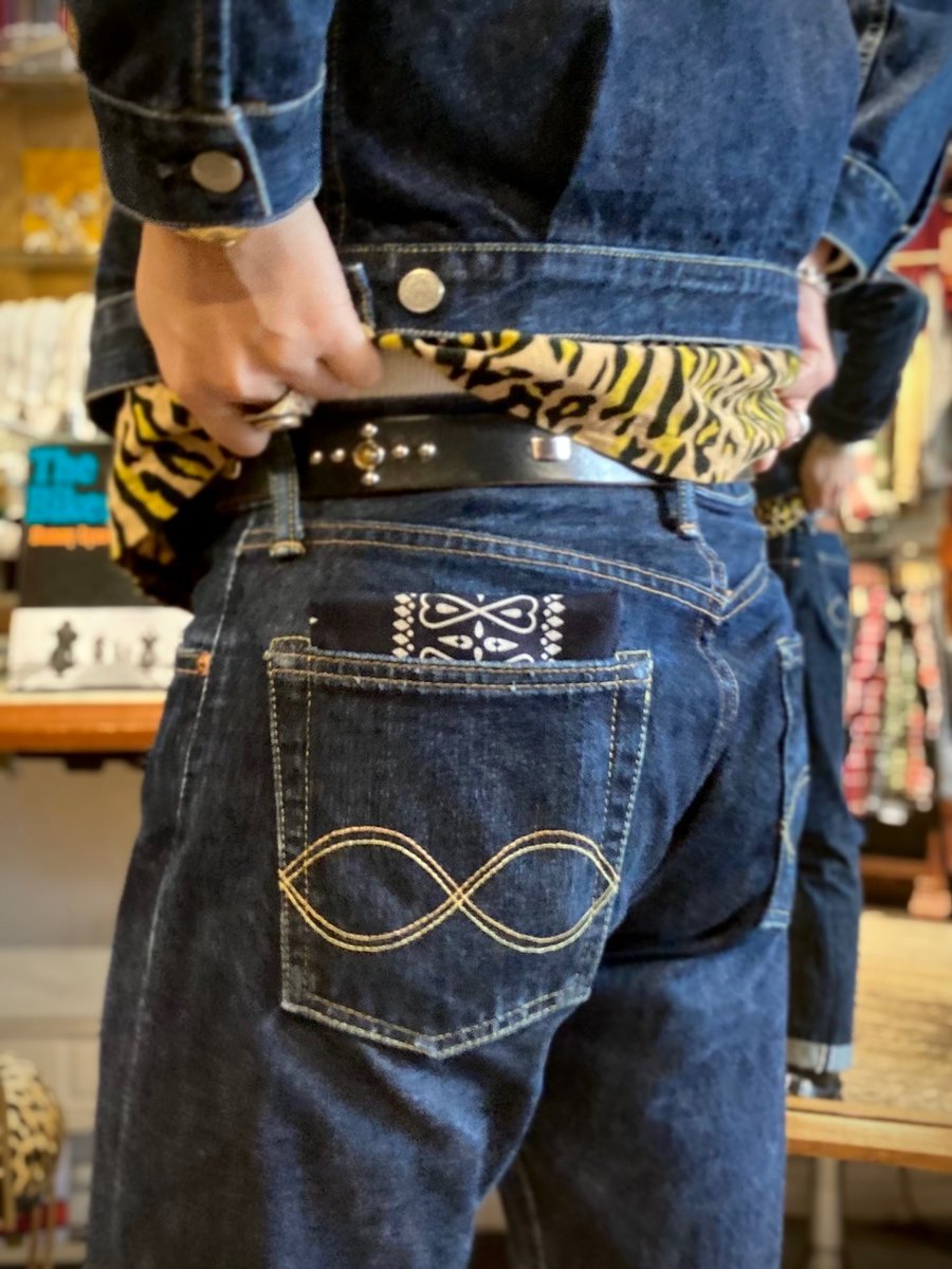 DryBones_Nagoya's tweet photo. #drybones #nagoya #heritage #jeans #denim #denimjacket #bandana
#denimsetup #setupdenim #vintage #amekaji
#ドライボーンズ #ヴィンテージファッション #ジーンズ #デニムジャケット #��ニムセットアップ #セットアップデニム #クロス柄 #バンダナ #デニム #ヴィンテージ #アメカジ https://t.co/w7WeVjCXpg