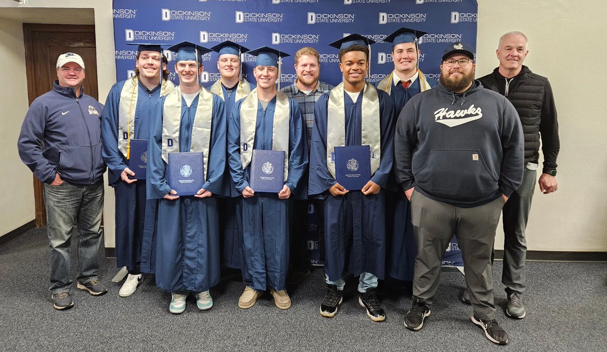 BlueHawkFB's tweet photo. Best day of the year! Congrats to our Spring graduates! #HawksAreUp https://t.co/t35WZ8UEuP