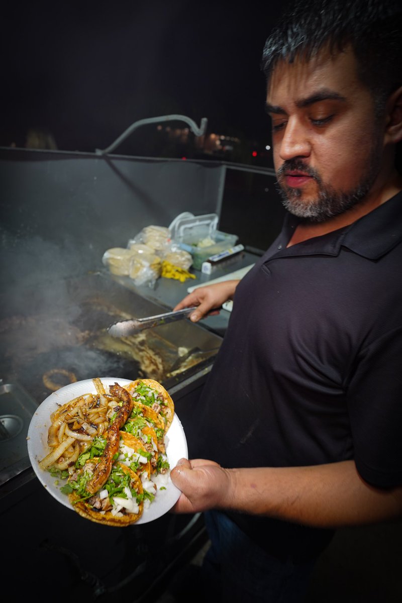 JGratification's tweet photo. Tacos El Danny in Mission, TX. RGV 956 taco scene. https://t.co/hqtQEyKJl9