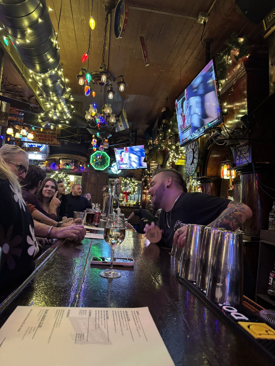 Never mind #Christmas There’s only one holiday everyone in this town is waiting for @ The Green Door Tavern, River North #Chicago #StPatricksDay