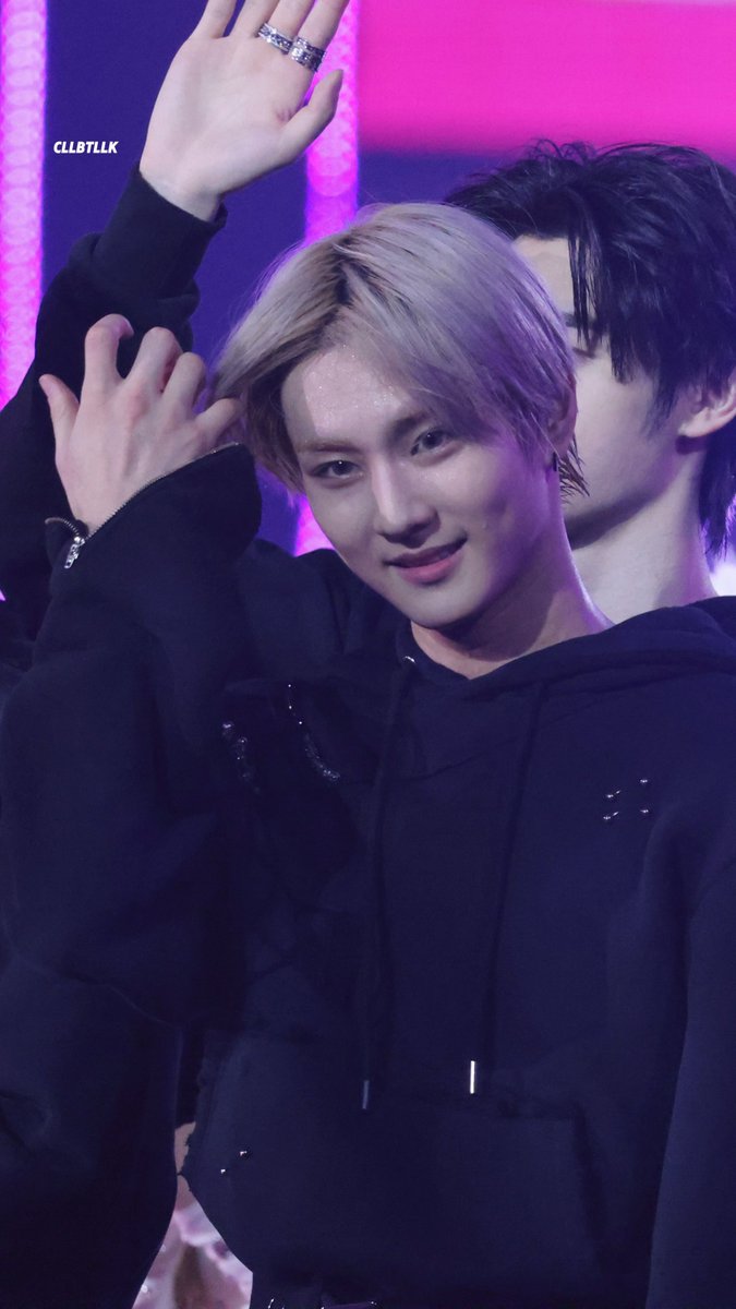 241220
#ENHYPEN #JUNGWON #ENHYPEN_JUNGWON #정원