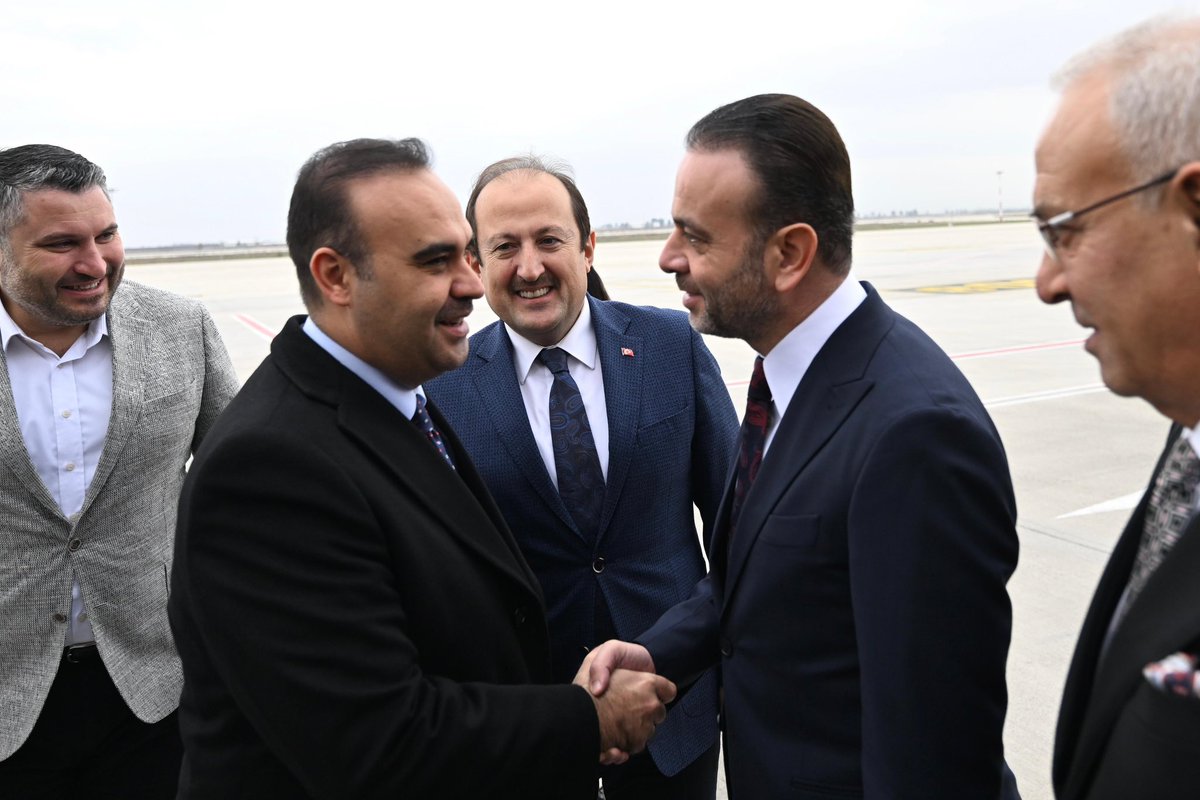 ozangulacti's tweet photo. Sanayi ve Teknoloji Bakanımız Sayın @mfatihkacir’i Çukurova Uluslararası Havalimanı’nda karşıladık. https://t.co/GkVvJXjxx2