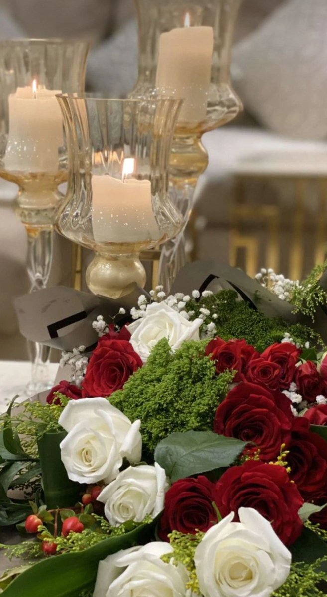 والله لو تجلس...على رمش عيني
ما عاد اشوفك مثل ما كنت اشوفك،،