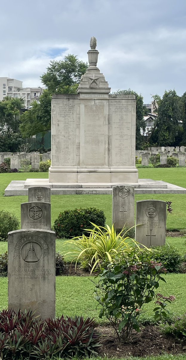 albymarch_alan's tweet photo. A visit to Colombo (Liveramentu) Jawatta Cemetery today to pay my respects whilst on holiday in Sri Lanka. The cemetery was immaculate. Thank you @CWGC https://t.co/S1gcLiySDv