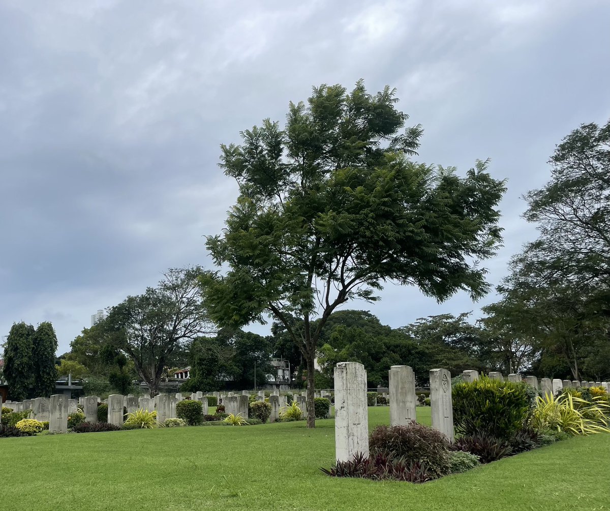 albymarch_alan's tweet photo. A visit to Colombo (Liveramentu) Jawatta Cemetery today to pay my respects whilst on holiday in Sri Lanka. The cemetery was immaculate. Thank you @CWGC https://t.co/S1gcLiySDv
