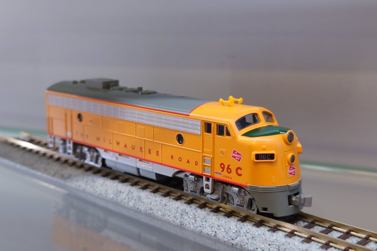 製品入荷のご案内】 ・FP7A+F7B ミルウォーキー・ロード Post 1955