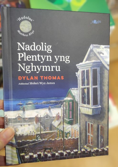 Bore da! Bydd y siop ar agor 10yb - 5yh heddiw. Galwch mewn!🎄🎁

Good morning. The shop will be open today between 10am - 5pm. Call in! 🎄🎁
#Christmasshopping #independentshops #supportlocal #siopanadolig #anrhegion