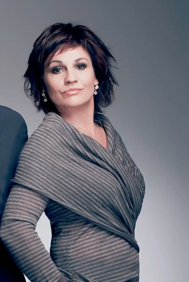 NowInSA's tweet image. Michelle Botes, better known for her role as Cherel De Villiers on soapie, Isidingo has passed away after a long battle with cancer.
#RIPMichelleBotes🕊🌿