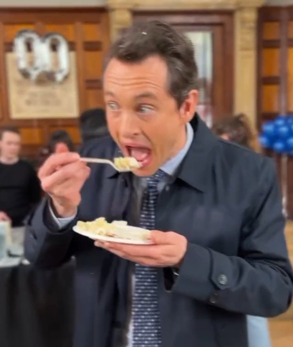 My lawyer be eating yall😝 (literally.. he’s very hungry..)