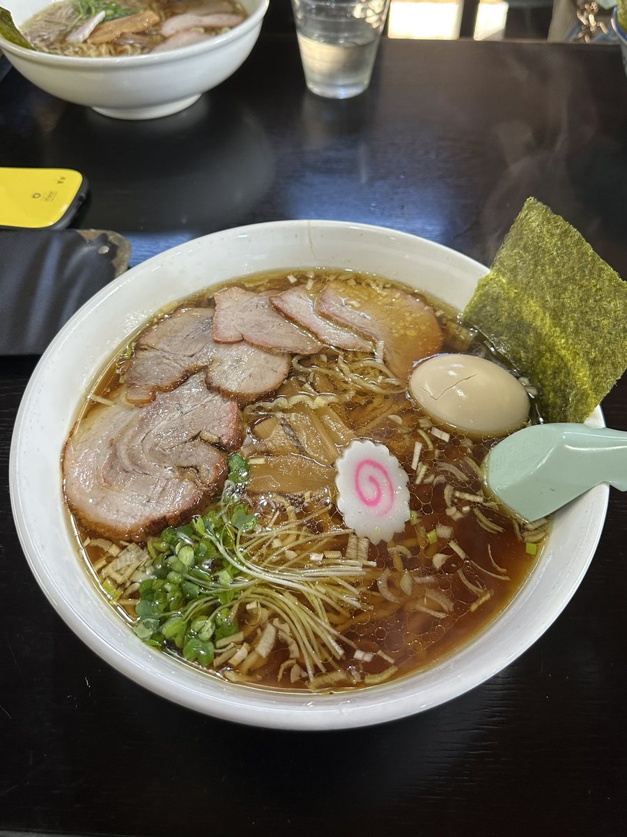 栃木県那須塩原市
とらや分店

特製中華そば

大盛りで美味しく頂きました🍜