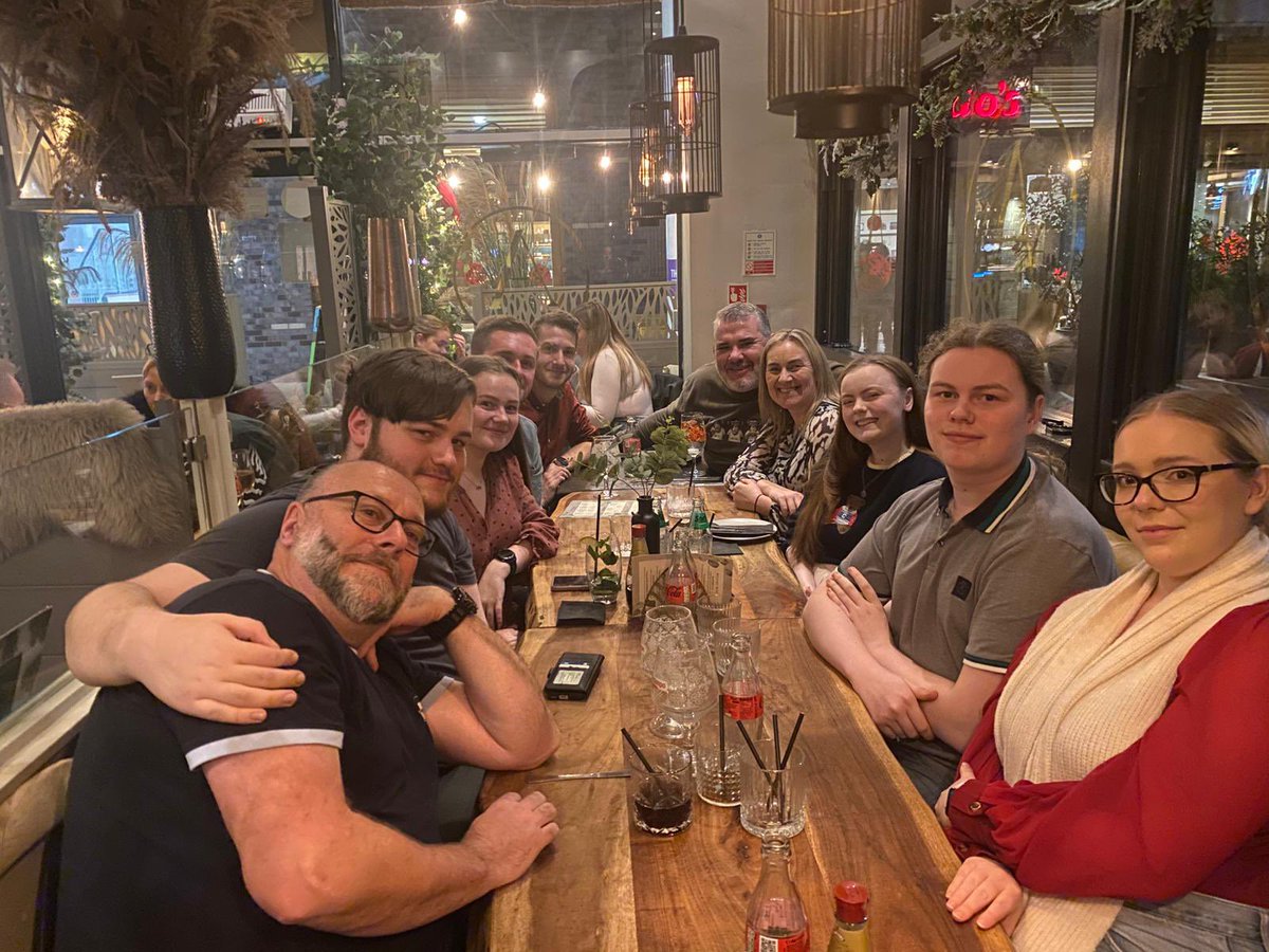 Lovely way to kick off the festivities with Liv’s birthday……lovely meal at Alfred’s in Bury  🎂🥂🍹🍻