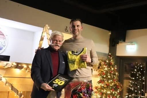 <a href="/Berdje70/">Berdje</a> <a href="/VVVVenlo/">VVV-Venlo</a> <a href="/excelsiorrdam/">Excelsior Rotterdam</a> Heel veel sportief succes samen