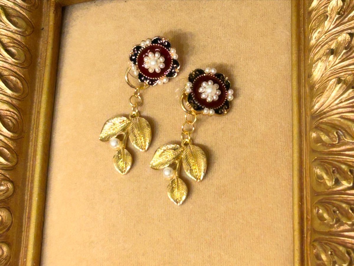 CatwalkBijoux's tweet image. Catwalk Bijoux New Arrivals 

Noël　Pierce

一点物　2way

#catwalkbijoux #newarrivals #pierce #noel#handmadeaccessory #koenji #vintage