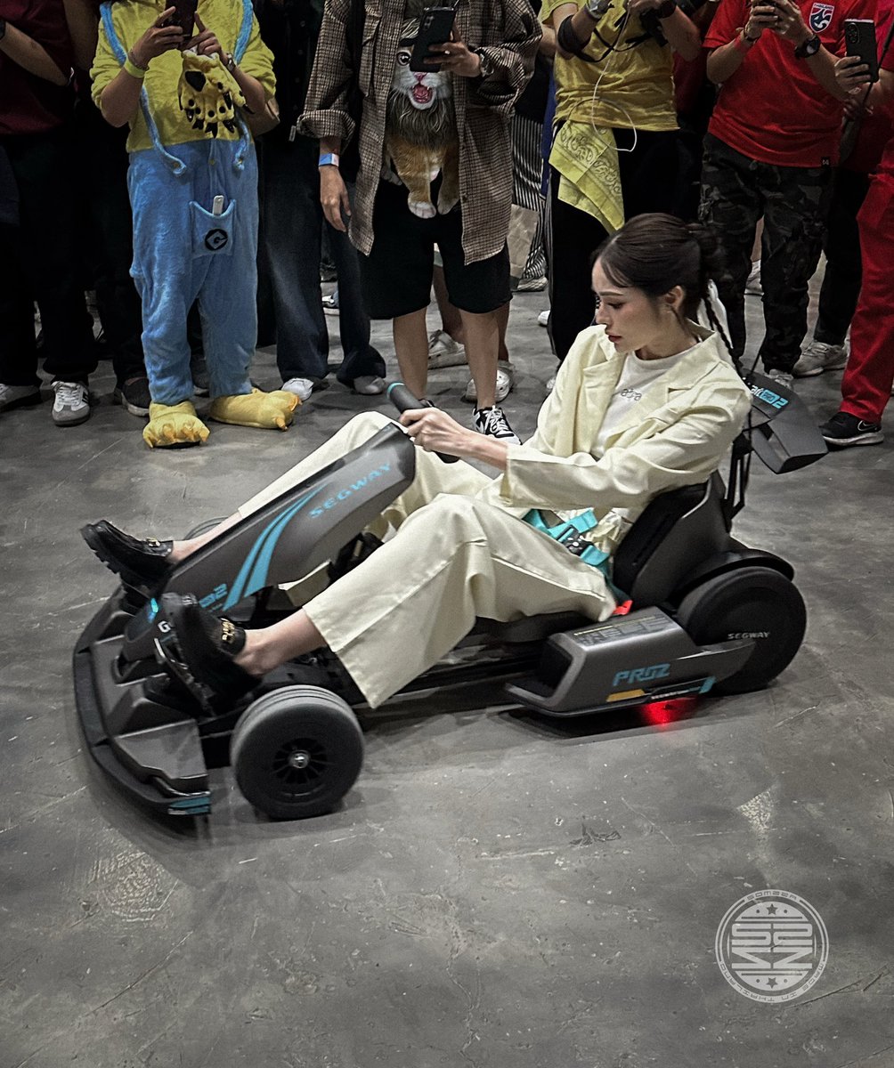 zephyrxsz's tweet image. น้องอย่างอแงงงง

YELLOW TEAM ENGLOT   
#GRANDSportDay2024 
#ชาล็อตออสติน #CharlotteAustin